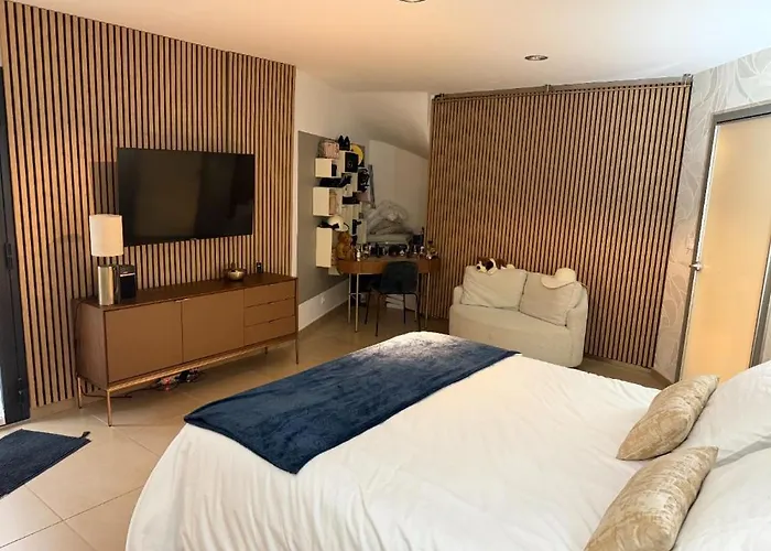 فيلة Le Paradis Sur 1 سيكس-فور-لو-بلاج